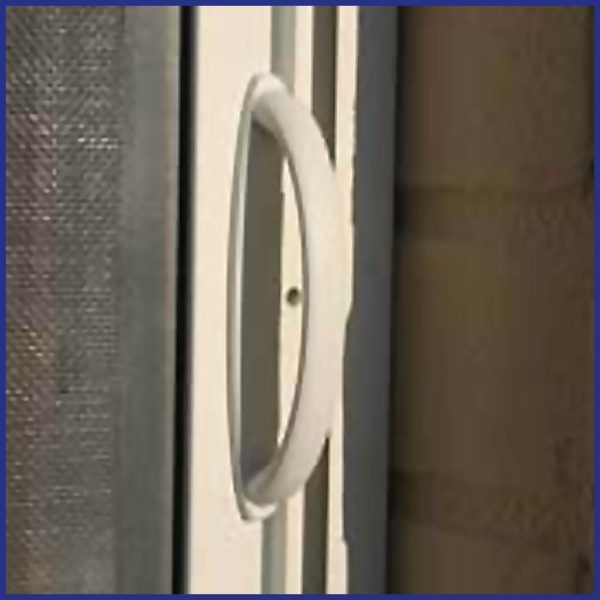 Roller Door Screen - Wind Resistant Handle